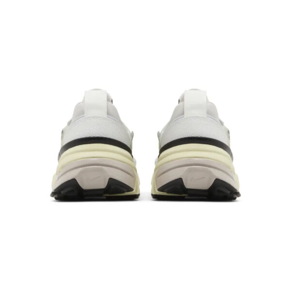 Nike V2K Run 'Pure Platinum Metallic Silver' - Imagem 4