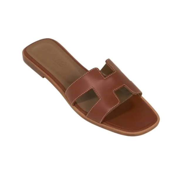 Hermes Sandal Flat Oran Gold Box Calfskin | Mightychic - Imagem 3